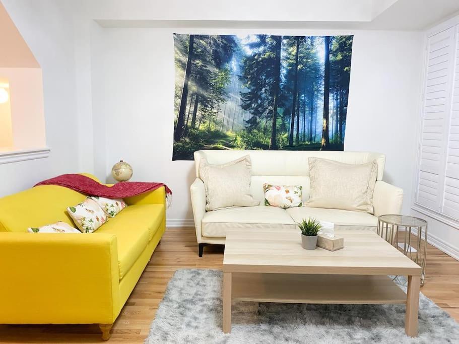 Elegant Rooms In Shared Townhouse Next To Beach Whitby Exterior foto
