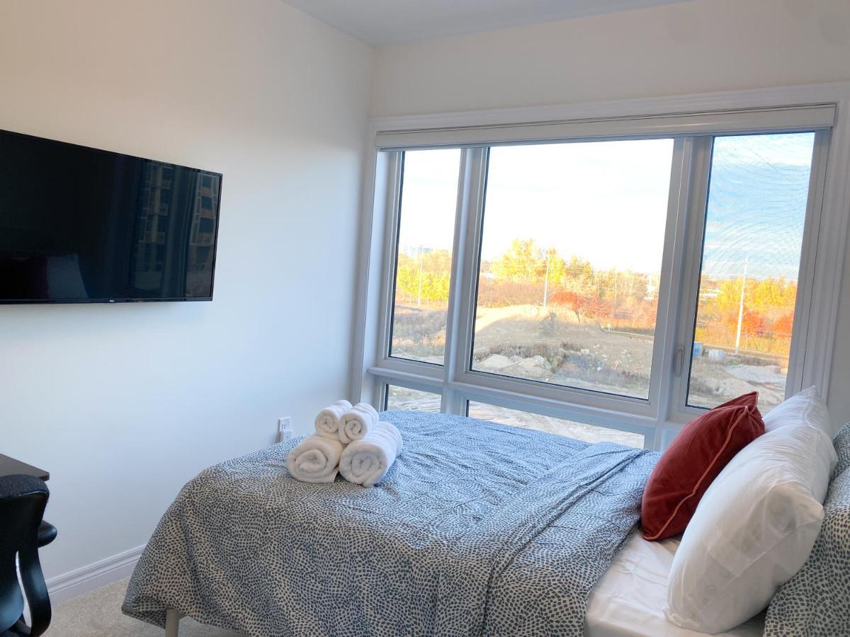 Elegant Rooms In Shared Townhouse Next To Beach Whitby Exterior foto